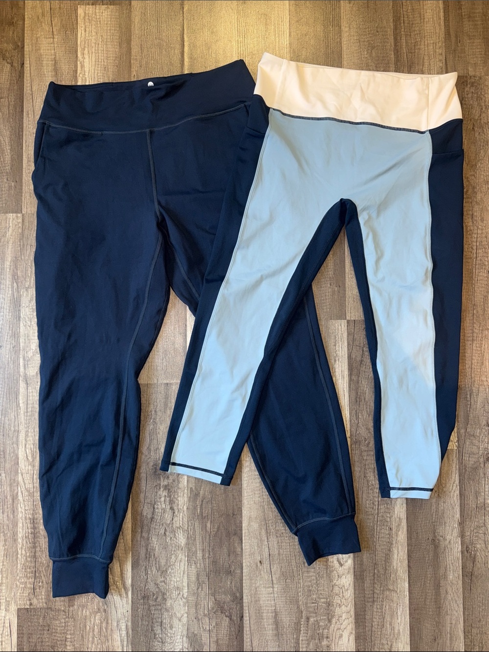 Senita Athletics Navy Jogger & Leggings Bundle of 2 - L